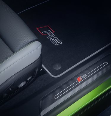 Audi RS e-tron GT java